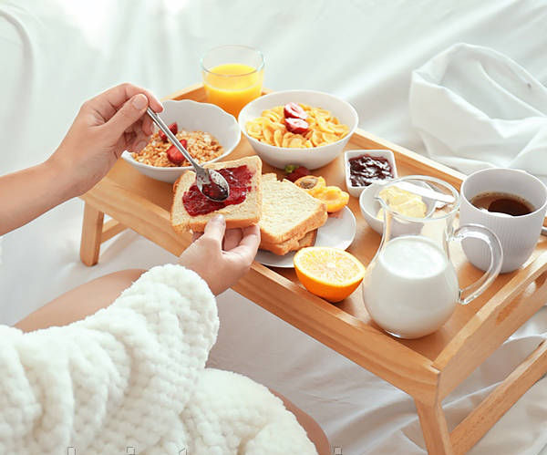 Столик для завтрака