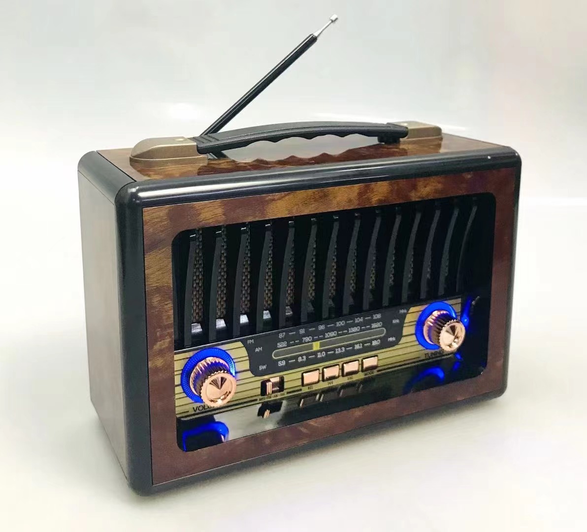 Радио в Ретро стиле
